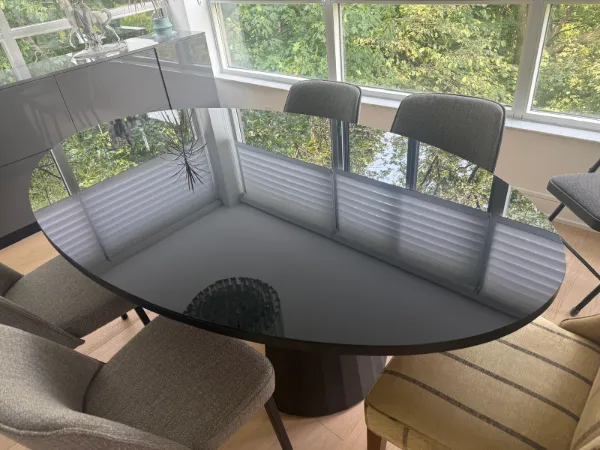 Black glass table top, 12 mm — Toronto