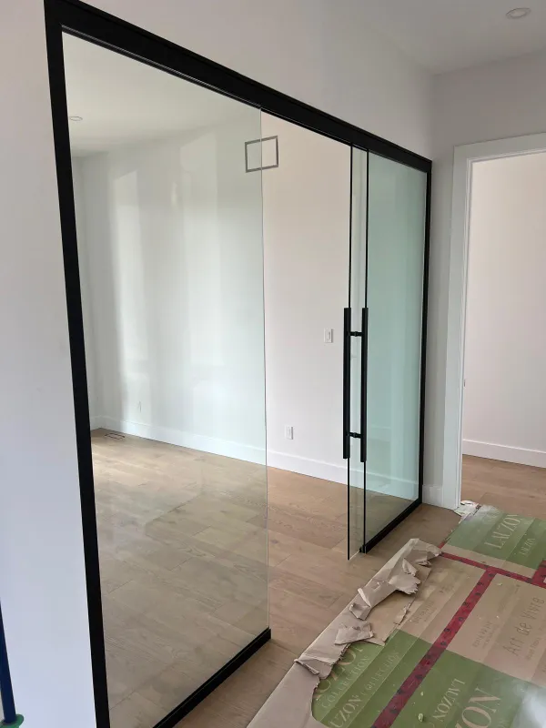 Sliding office glass door, 10 mm — Burlington