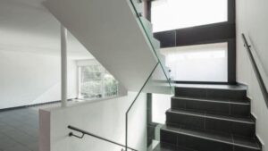 Glass-Staircase-Railing