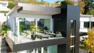exterior-glass-railing