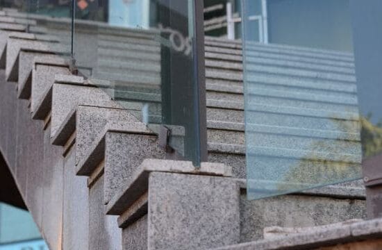 glass-stair-banister