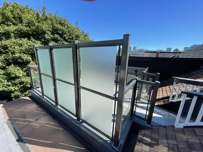 Aluminum privacy panel