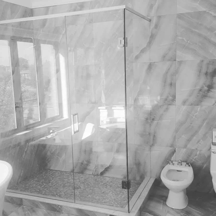 Frameless shower installed by Lux Glass in Cambridge
