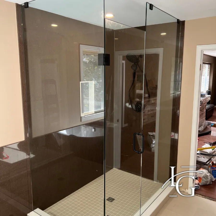 Frameless shower installed by Lux Glass in Kleinburg