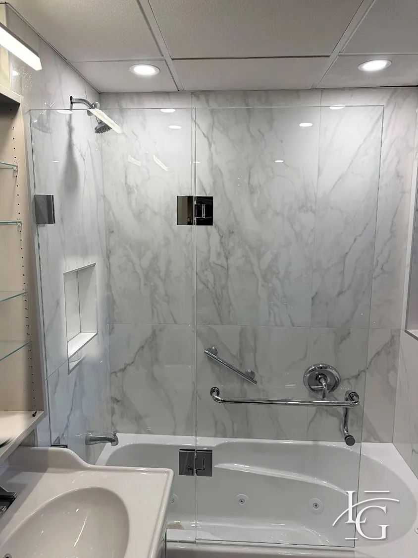 Frameless shower installed by Lux Glass in Vaughan